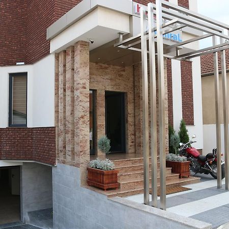 Hotel Admiral Prizren Exterior foto