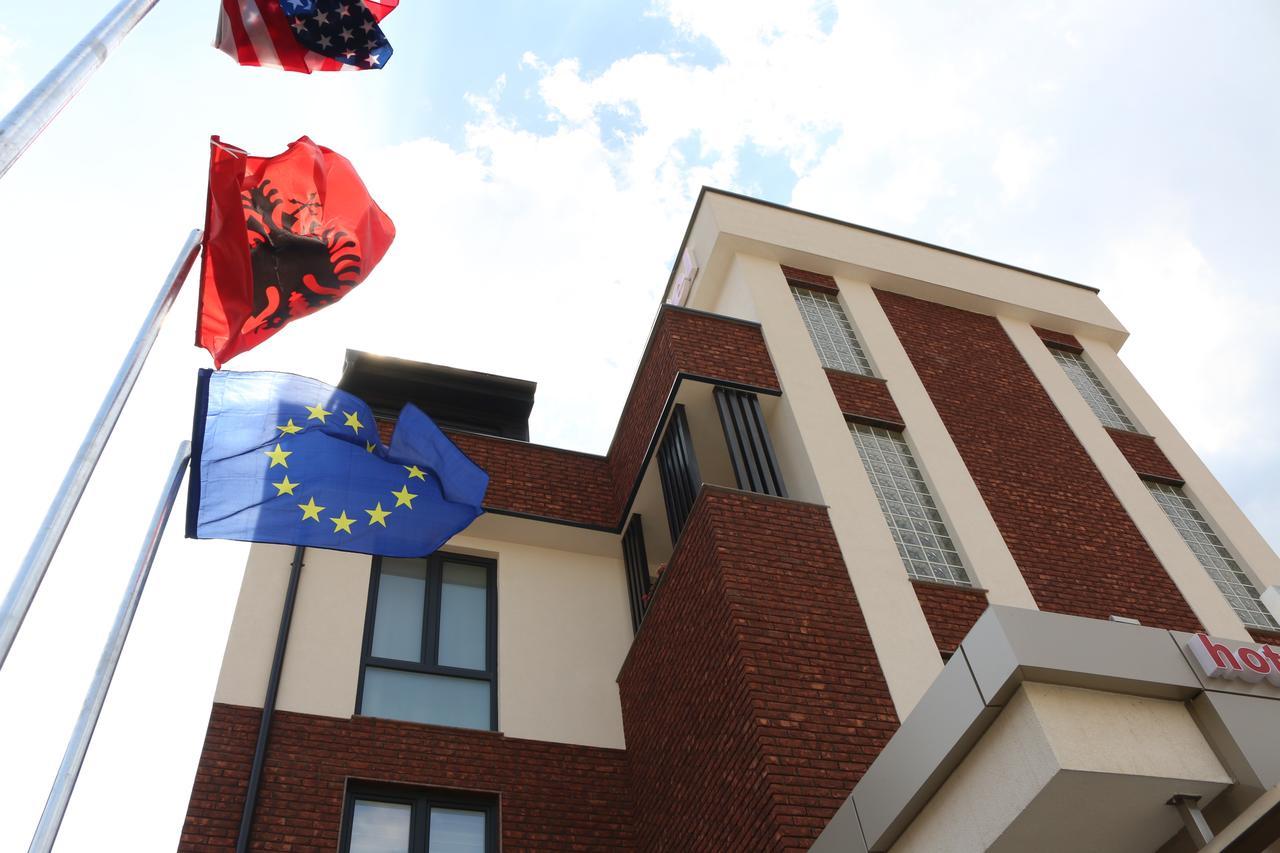 Hotel Admiral Prizren Exterior foto