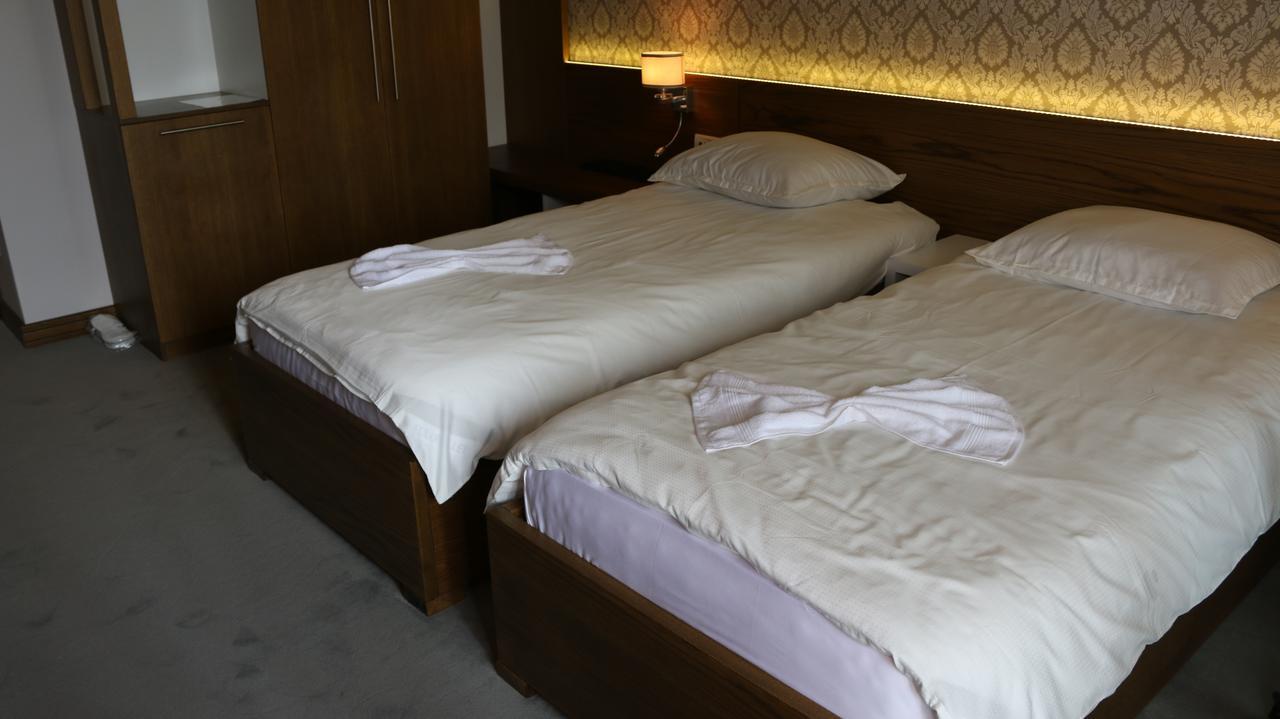 Hotel Admiral Prizren Exterior foto